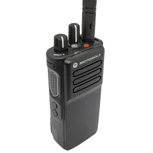 Радиостанция DP4400E Motorola портативная диапазон частот 403-527Мгц с опциональной платой MPT-1327